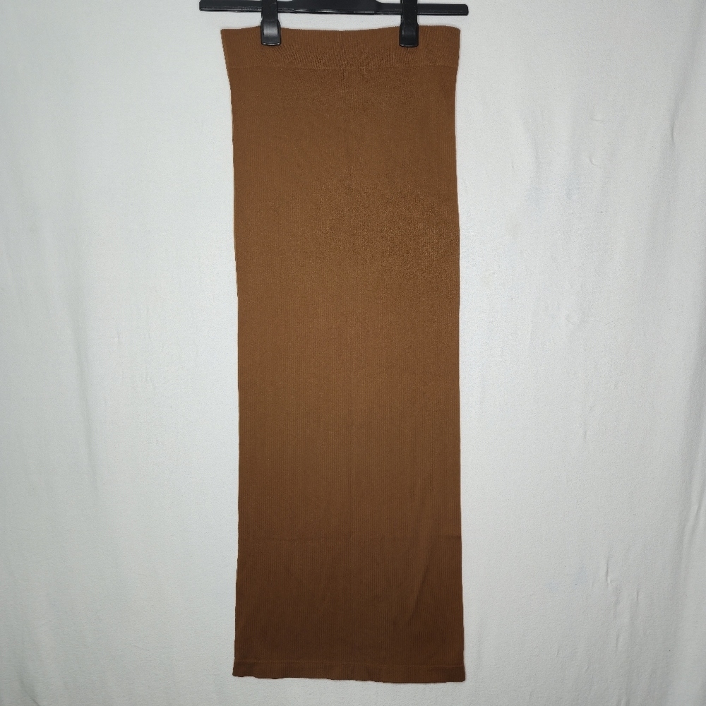 H & M Caramel Toned Ribbed Ladies Stretch Pencil Skirt Size Medium